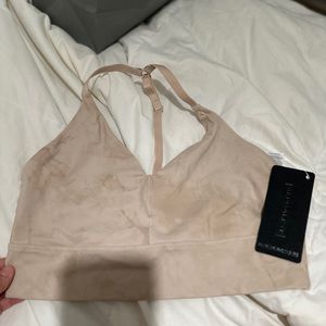 Alphalete sports bra